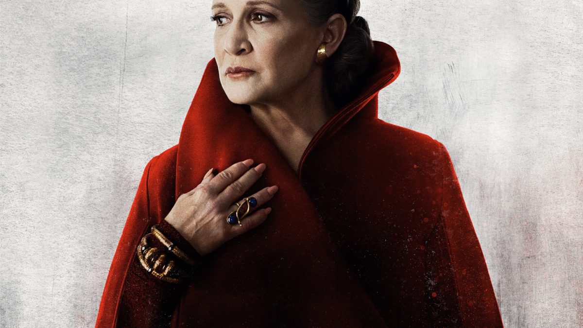 Leia in The Last Jedi red cloak